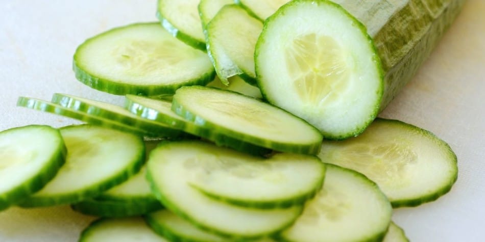 preparing cucumber
