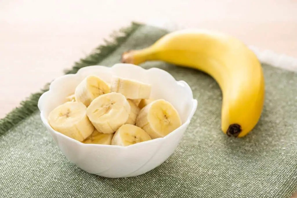 bowl of bananas